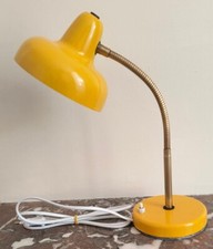 lampe de bureau ou de chevet jaune vintage articulée en métal