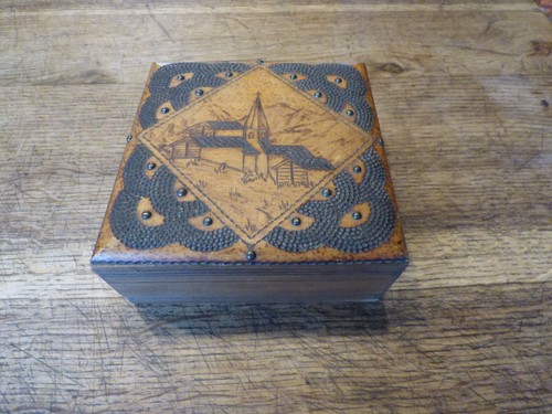 Jolie ancienne boîte - ancienne,