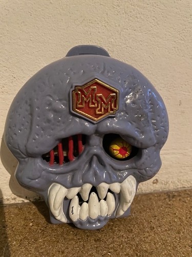 Mighty max escapes from skull - max,