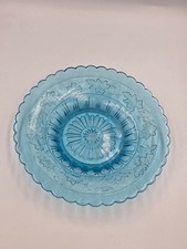ancienne assiette en verre