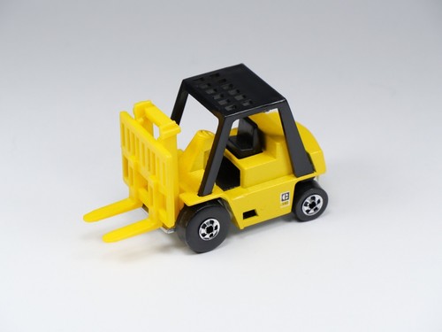 Hot wheels cat forklift - -,