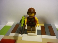 Lego dino001 Minifigurine Hero - Tranquilizer Belt du Dino 5882 5887 5884 5885