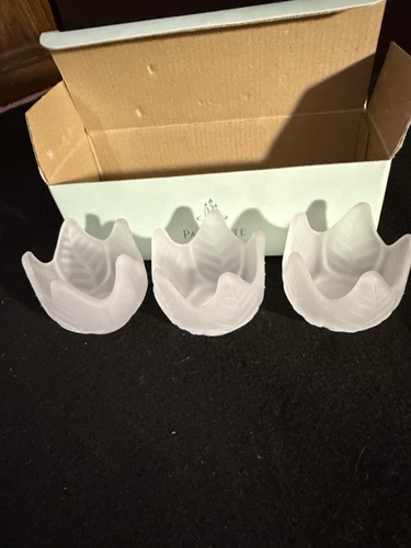 Partylite frosted lotus - frosted,