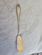 3 couteaux à beurre en métal