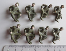 Lot de 8 personnages militaires soldats assis pour DIORAMA SOLIDO / VEREM