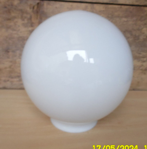 Gros globe blanc opaline - 1,