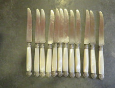 12 anciens petits couteaux dessert nacre naturelle epok XIXe lame acier NapIII