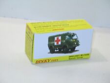 n22, BOITE Ambulance militaire renault 4X4 bt repro DINKY TOYS ref 807