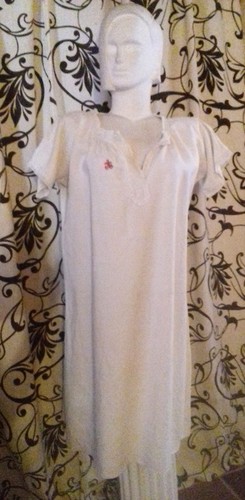 Chemise longue ancienne - , en