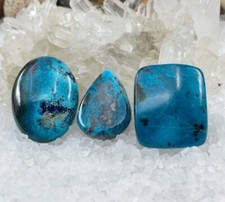 Lot 3 cabochons Shattuckite