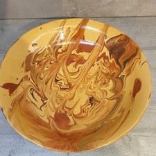 Plat rond style terre mêlee