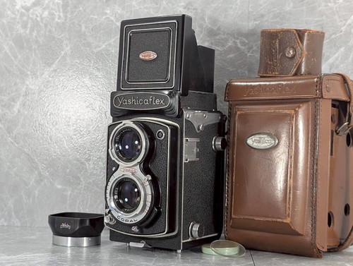 Near mint yashica - mint],
