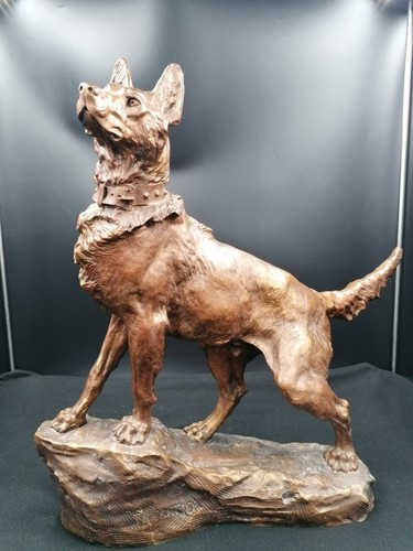Sculpture bronze f - bronze,