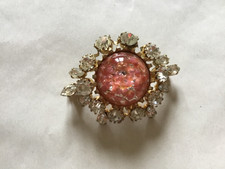 Broche ancienne verre Murano et cristaux AUSTRIA en très bon état.