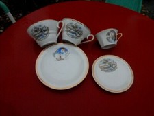 2 sous Tasses et 3  Soucoupes