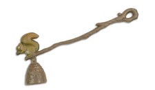 Une paire de mouchettes à