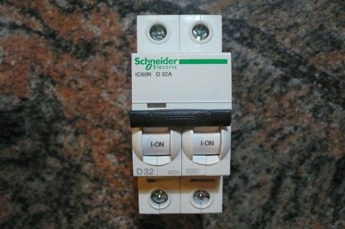 Disjoncteur 32a courbe - disjoncteur,