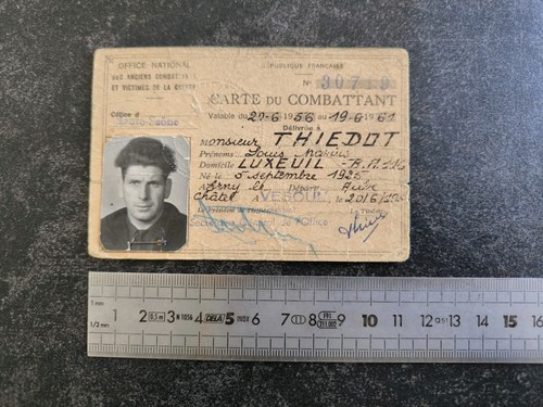Ancienne carte combattant - du,