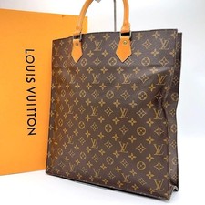 LOUIS VUITTON Bag: Sac Plat