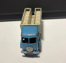 Dinky toys camion Ford Laitier