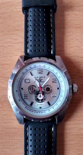 Montre quartz cadran - cadran, rond