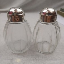 Christofle - salière poivrière saleron serviteur métal argenté cristal tbe