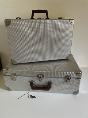 Lot valises anciennes - 2,