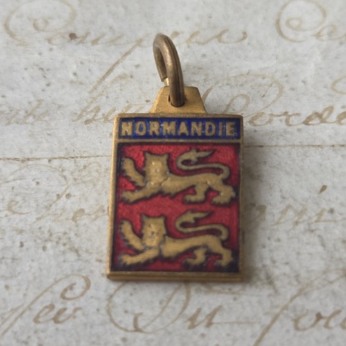 Pendentif ecusson blason - pendentif,