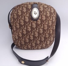 AUTHENTIQUE SAC A BANDOULIERE