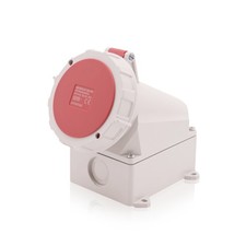 CEE murale apparente Prise 32A