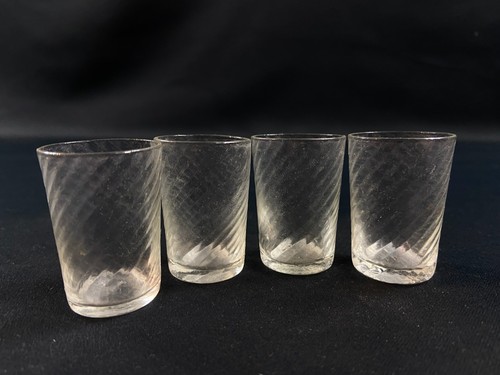 Suite petits verres - petits,