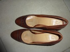 Belle paire de chaussure  marron PARABOOT pointure 37.5