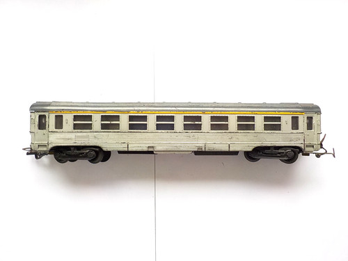Wagon troby voyageurs - troby,