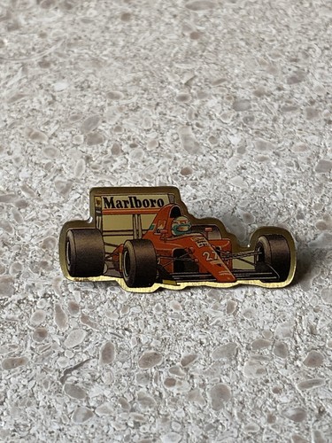 Pin marlboro ferrari - pin’s,