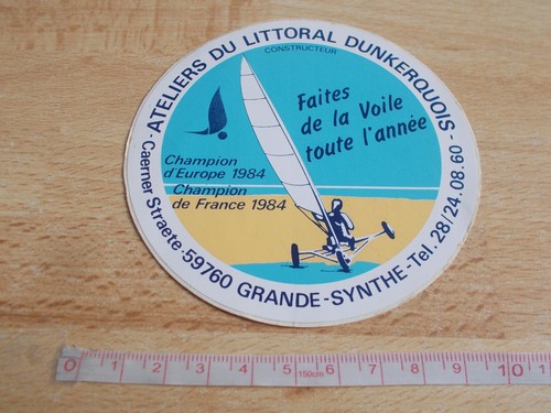 Autocollant char voile - a,