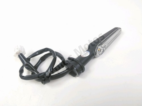 Clignotant arriere yamaha - d,