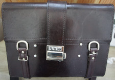 Un "ERSATZ" artisanal du sac NIKON FB8...Lire...