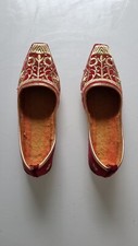 old slippers, golden Alladin