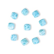 Cabochon carré calibré