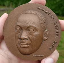Médaille bronze Martin Luther king prix Nobel de la paix par COURBIER