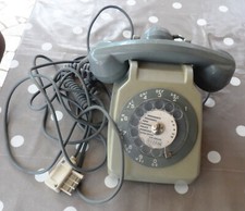 téléphone ancien bakélite à cadran Socotel en très bon état des années 70
