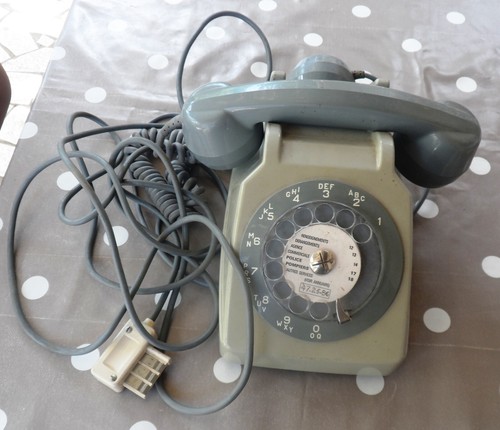 Téléphone ancien bakélite - ancien,