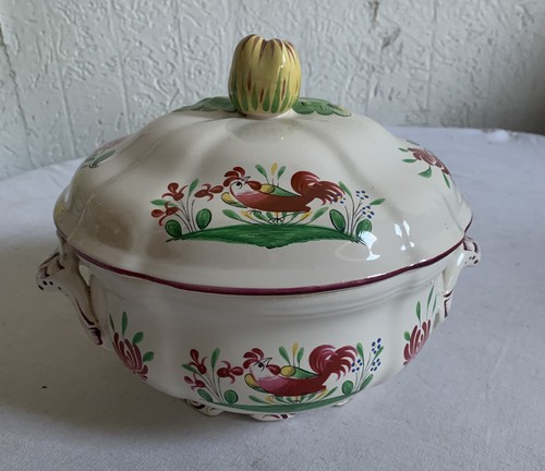 Tres belle petite soupiere - petite,