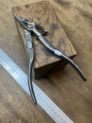 Pince avoyer outils - pince, anciens