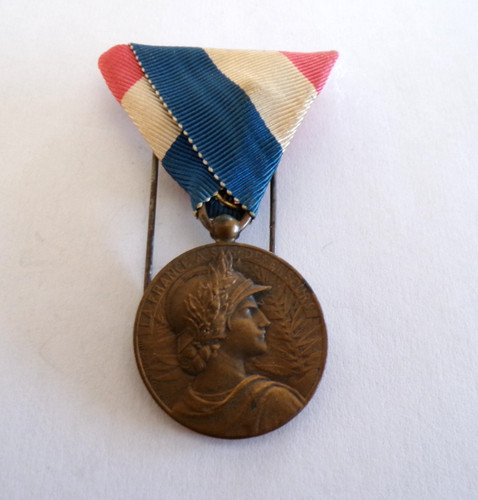 Insigne militaire medaille - insigne,