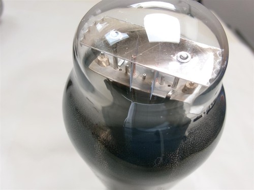 Rare lampe triode - ⚜,