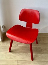 Chaise LCW, Charles & Ray Eames pour Vitra, Teinte rouge