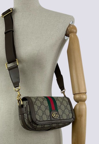 Gucci monogram logo - gg, pattern