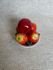 petit trompe  oeil style  coupe de fruits en barbotine  