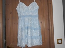 Robe en dentelle bleue, taille 40, Boohoo